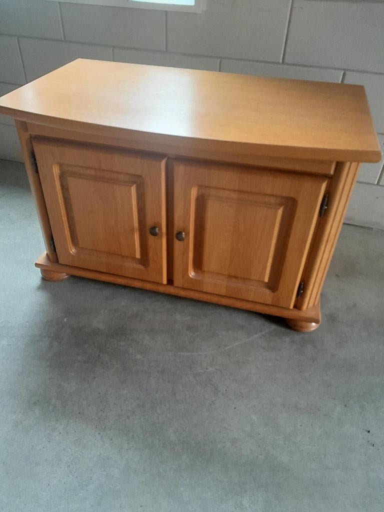 tv kastje met draaiplateau, Ophalen, Gebruikt, Eikenhout, 50 tot 100 cm