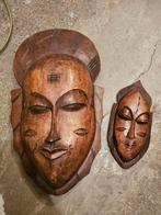 Twee houten Afrikaanse maskers, Ophalen of Verzenden