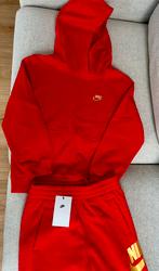 Nike new kids trainingspak, 158 cm, Ophalen, Nieuw, Jongen of Meisje, Sport- of Zwemkleding