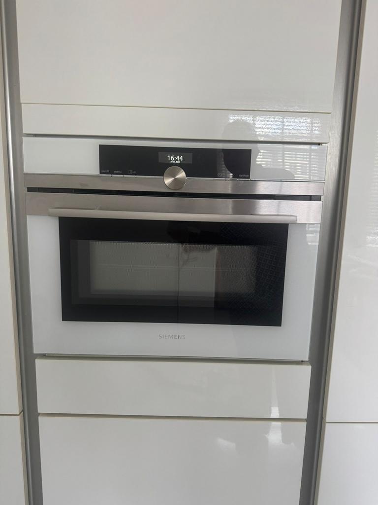 Siemens combi-oven (oven + magnetron), Ophalen, Zo goed als nieuw, Magnetronfunctie, 45 tot 60 cm