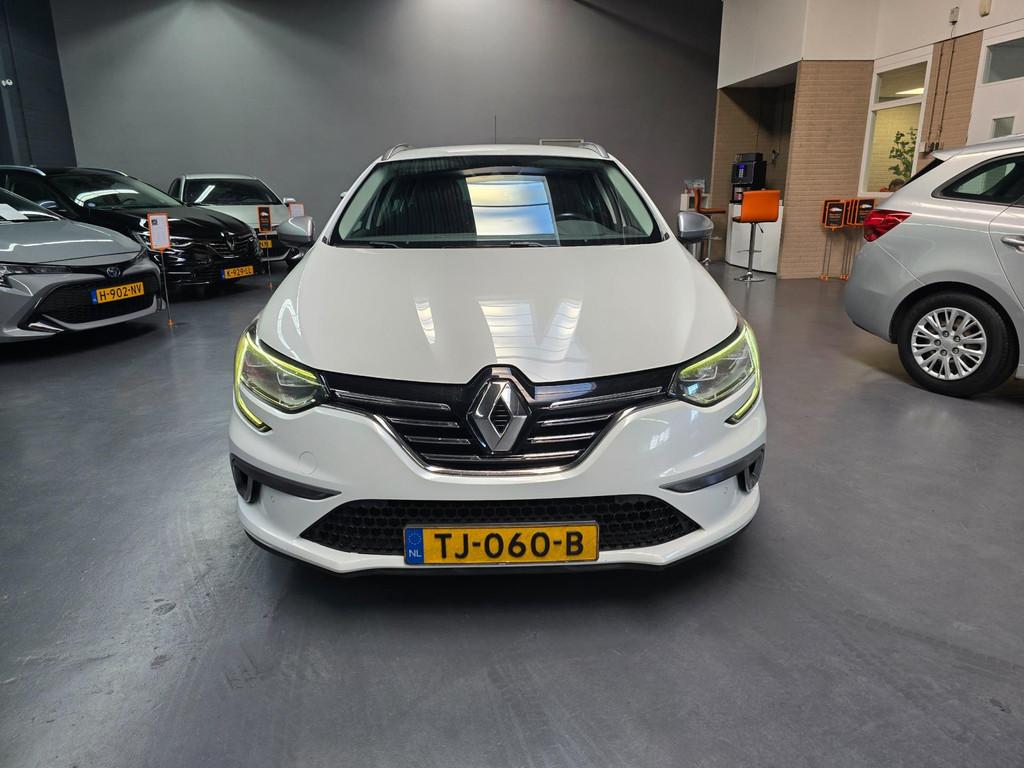 Renault Mégane Estate 1.5 dCi GT-Line MASSAGE LED CAMERA NA, Auto's, Renault, Gebruikt, 4 cilinders, Parkeersensor, Wit
