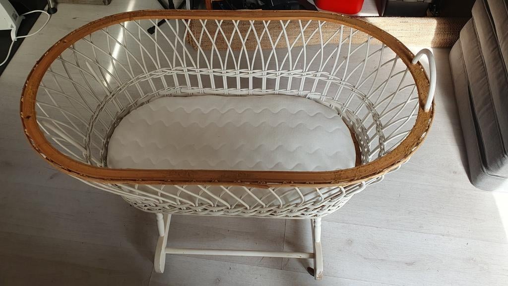 Wieg met matrasje, Kinderen en Baby's, Babywiegjes en Ledikanten, Ophalen, Gebruikt, Wieg