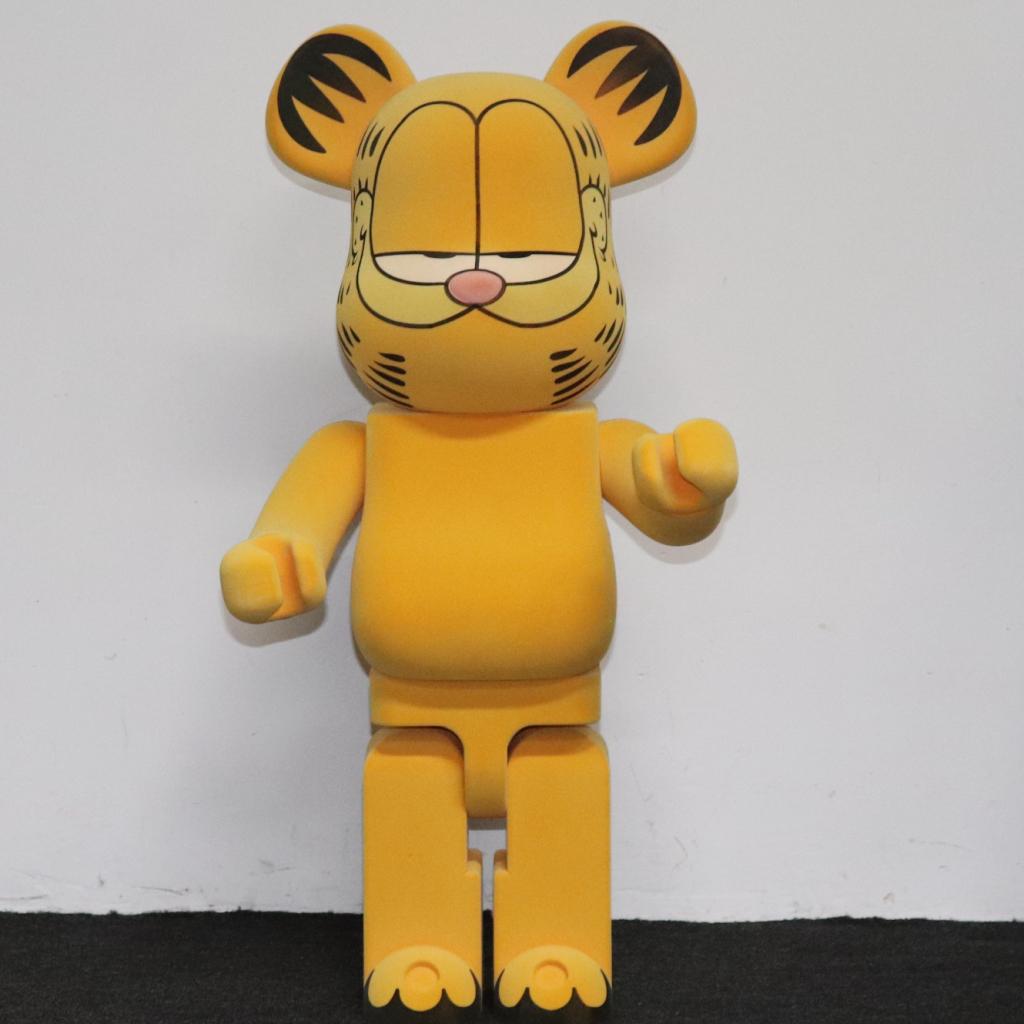 Bearbrick x Garfield Flocky Ver.1000% - Als Nieuw, Flex Ltd., Zo goed als nieuw, https://flex.com/contact-us, Nobelstraat 10, 5807 GA Oostrum LB, Limburg, Nederland