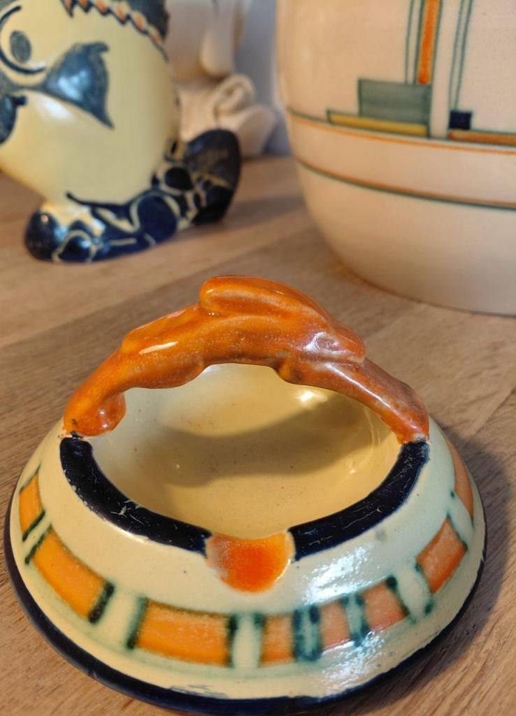 VELSEN asbak springende haas in stijl met blokjes zeldzaam., Antiek en Kunst, Antiek | Keramiek en Aardewerk, Ophalen of Verzenden
