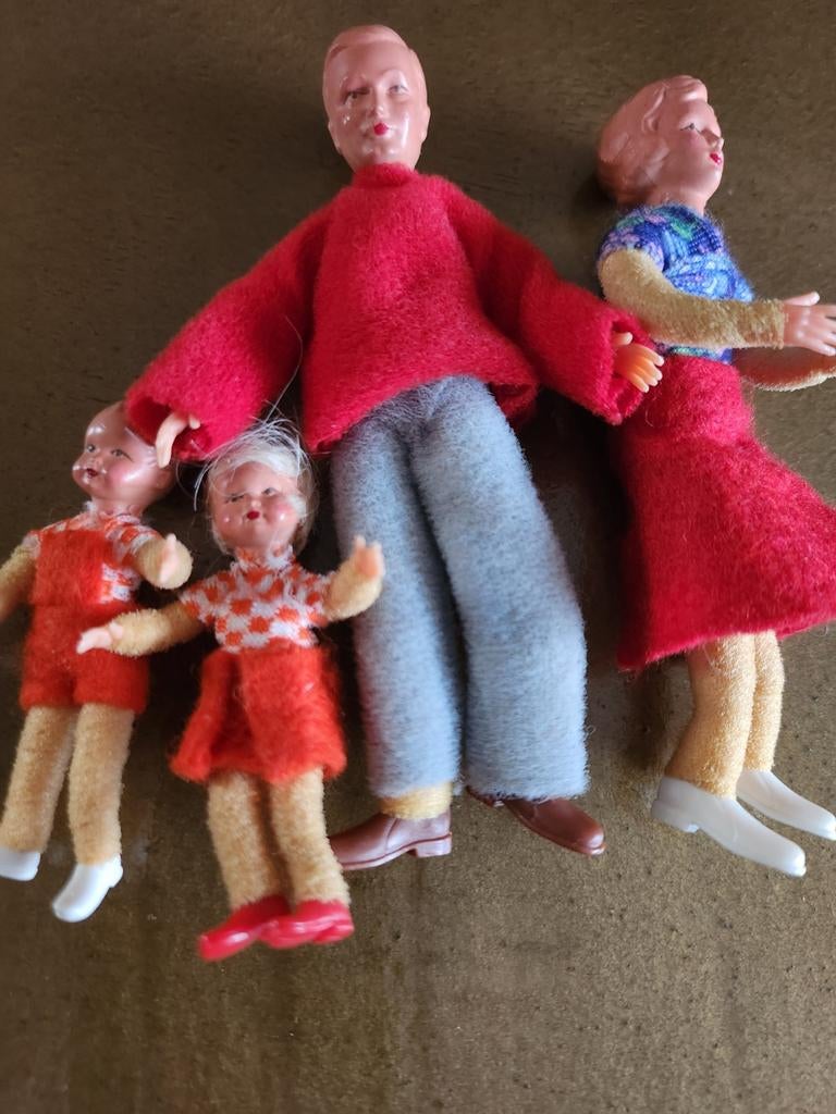 Caco poppenhuispopjes, Ophalen of Verzenden, Zo goed als nieuw, Poppenhuis