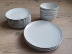 wit Ikea servies, Godmiddag, borden & kommen, helemaal nieuw, Huis en Inrichting, Nieuw, Ophalen of Verzenden, Bord(en), Overige stijlen