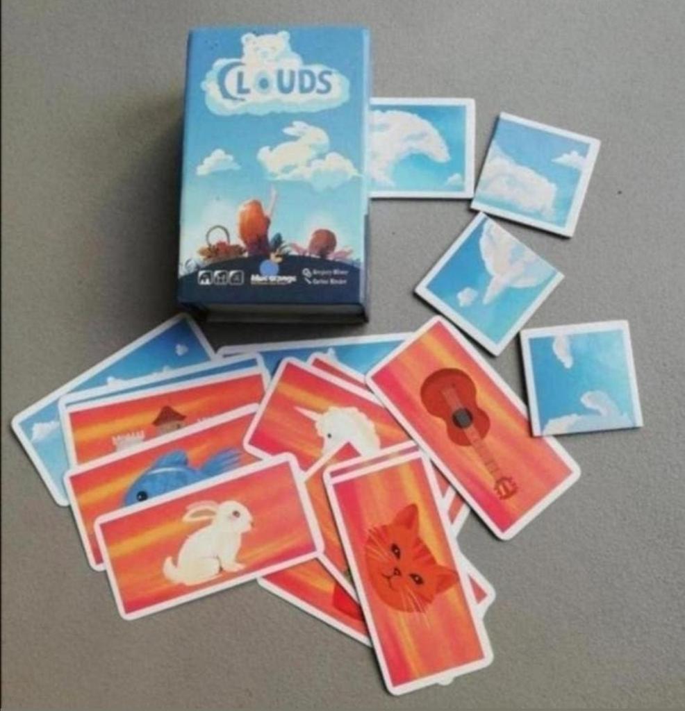 Clouds, kaartspel, Hobby en Vrije tijd, Gezelschapsspellen | Kaartspellen, Vijf spelers of meer, Ophalen of Verzenden, Zo goed als nieuw