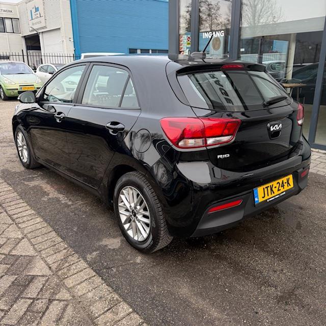 Kia RIO jaar bovag garantie, Auto's, Kia, Gebruikt, 4 cilinders, Zwart, Handgeschakeld