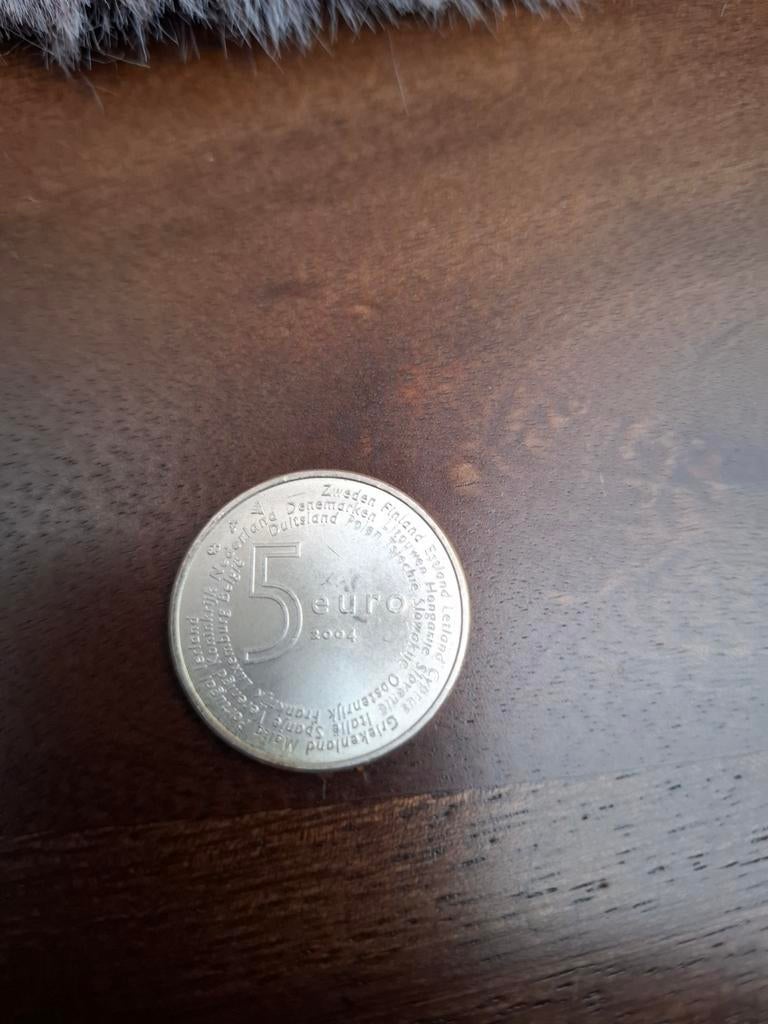 Zeldzame 5 Euro Koningin Beatrix munt 2004, Postzegels en Munten, Munten | Nederland, Ophalen of Verzenden, Koningin Beatrix, Euro's