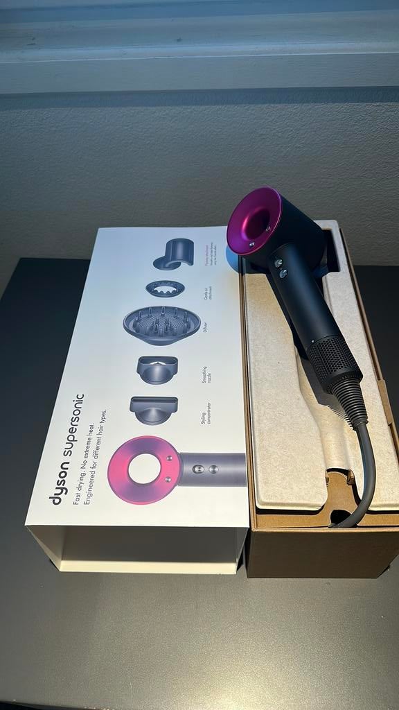 Dyson supersonic föhn nieuw, Sieraden, Tassen en Uiterlijk, Uiterlijk | Haarverzorging, Ophalen of Verzenden, Nieuw, Föhn of Haardroger