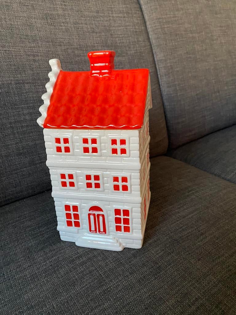 Huisje koektrommel/ snoeppot Postcode loterij, Keramiek, Overige typen, Ophalen of Verzenden, Zo goed als nieuw