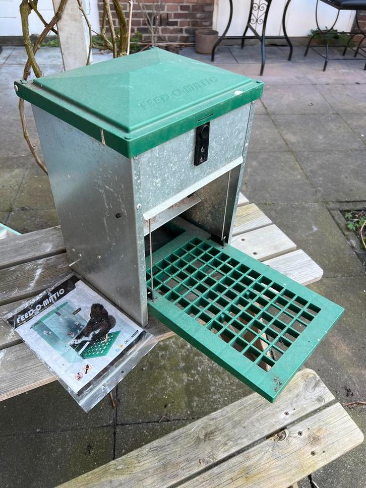 Feed-o-matic automatisch voeder 8kg, Dieren en Toebehoren, Pluimvee | Toebehoren, Drinken en Voederen, Ophalen of Verzenden