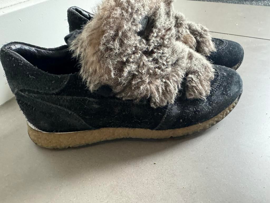 Red Rag schoenen zwart met bontje mt 36, Kleding | Dames, Zwart, Ophalen of Verzenden, Sneakers of Gympen, Gedragen