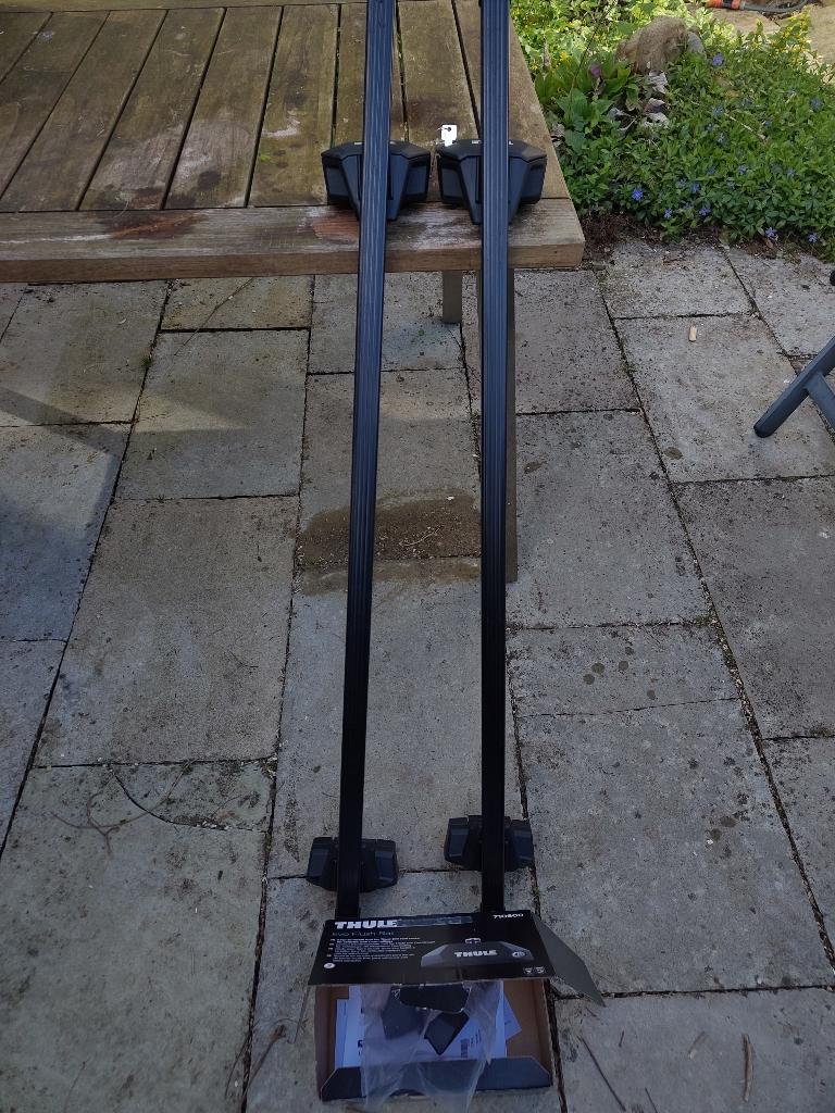 Dakdrager Thule SquareBar, voor Renault Megane, Ophalen, Zo goed als nieuw