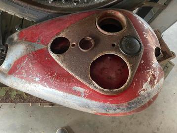 Ariel benzine tank panel beschikbaar voor biedingen