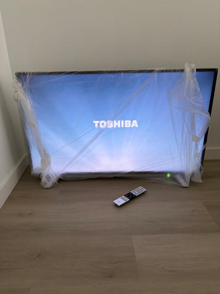 TOSHIBA 4K UHD SMART TV 49, 50 Hz, Nieuw, Ophalen of Verzenden, 100 cm of meer