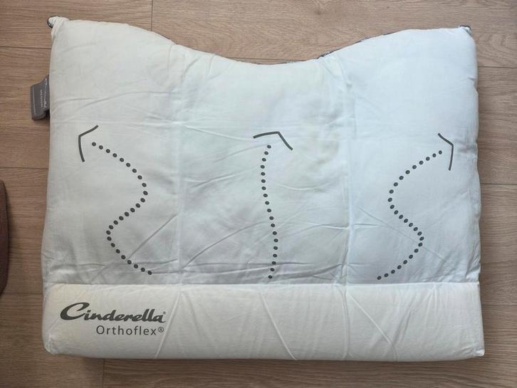 Cinderella kussens orthoflex, Huis en Inrichting, Slaapkamer | Beddengoed, Gebruikt, Kussen, Eenpersoons, Blauw, Ophalen