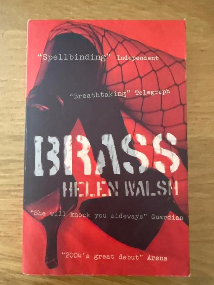Brass - Helen Walsh, Boeken, Romans, Gelezen, Europa overig, Ophalen of Verzenden
