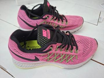Nike gympen maat 39 beschikbaar voor biedingen