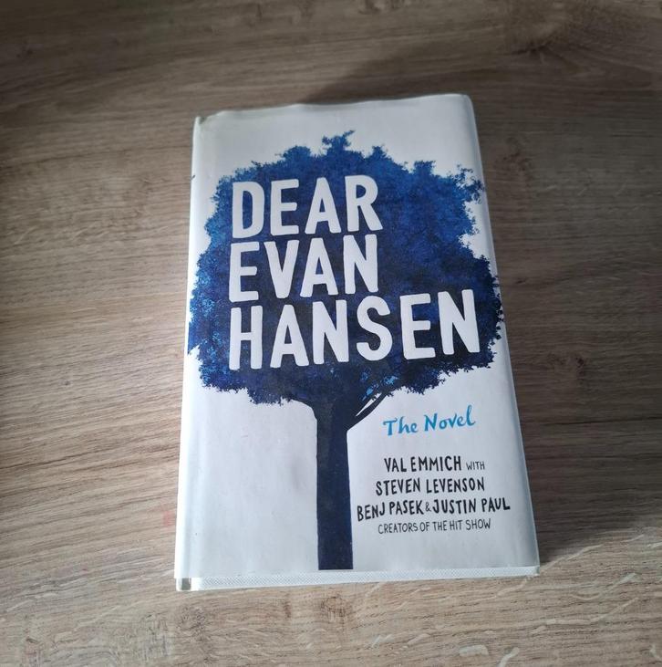 Verschillende Engelstalige fantasy boeken, Boeken, Fantasy, Zo goed als nieuw, Ophalen of Verzenden