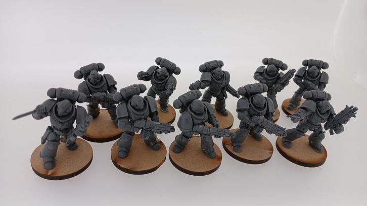 Warhammer 40k Space Marines Primaris: 10 intercessors, Hobby en Vrije tijd, Wargaming, Zo goed als nieuw, Warhammer 40000, Figuurtje(s)