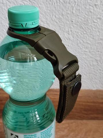 drinkfles haak gesp bevestiging hanger waterfles rugzak  beschikbaar voor biedingen