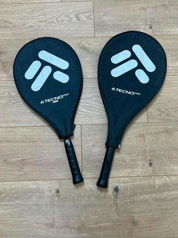Jeugd tennisrackets beschikbaar voor biedingen