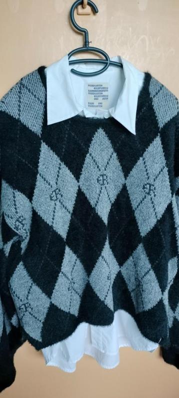 Rumelis trui maat L beschikbaar voor biedingen