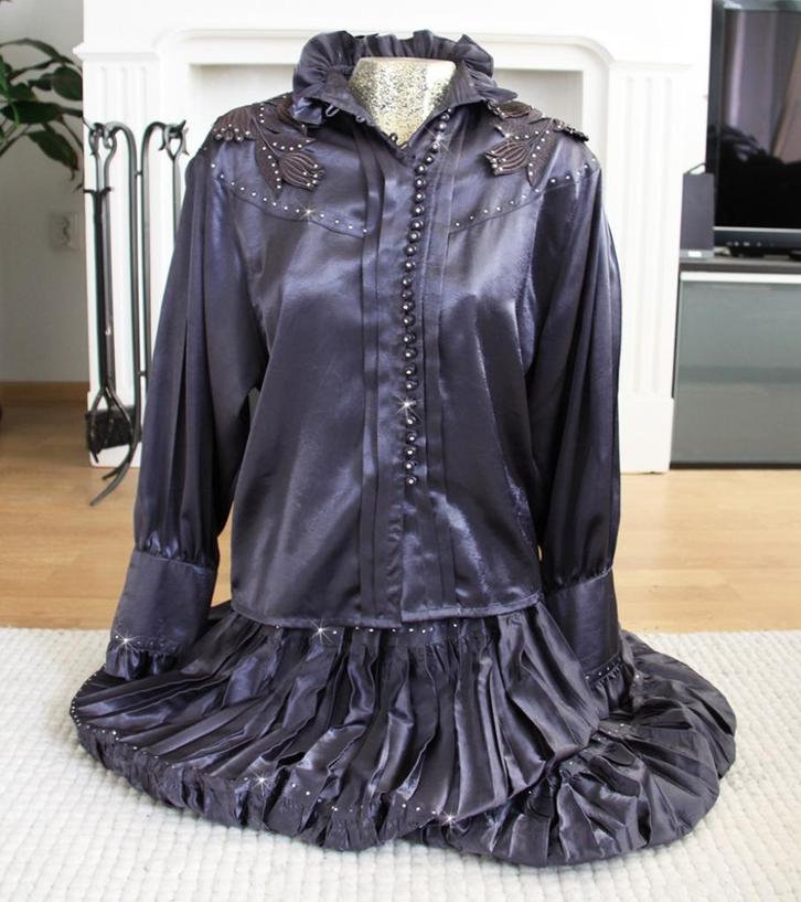 Zeer Mooi CrisDevi Dames Pakje (Maat 38) € 95,-, Kleding | Dames, Jasjes, Kostuums en Pakken, Zo goed als nieuw, Kostuum of Pak