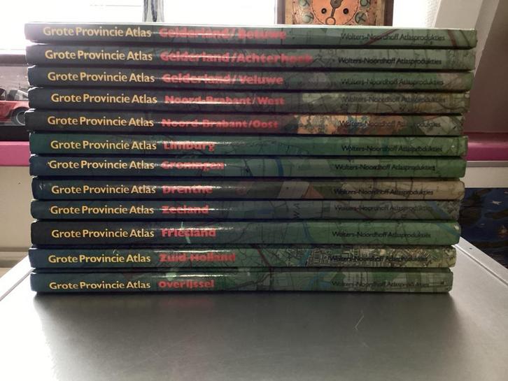 Complete set: Grote Provincie Atlas 1:25000 (12 delen), Boeken, Atlassen en Landkaarten, Zo goed als nieuw, Overige atlassen, Nederland