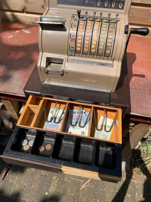 Leuke werkende jaren 60 kassa, Antiek en Kunst, Antiek | Woonaccessoires, Ophalen