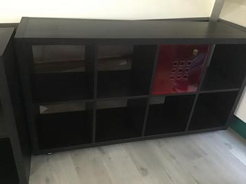 Kallax vakkenkast Ikea op wielen  met bak beschikbaar voor biedingen