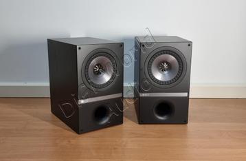 KEF Q100 in de elegante kleur Black ash  beschikbaar voor biedingen