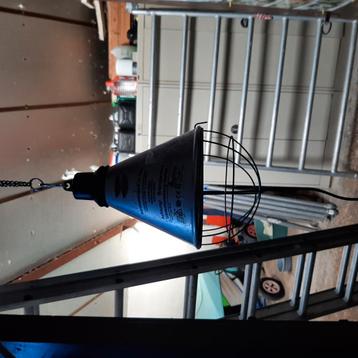 Warmtelamp infraroodstraler beschikbaar voor biedingen