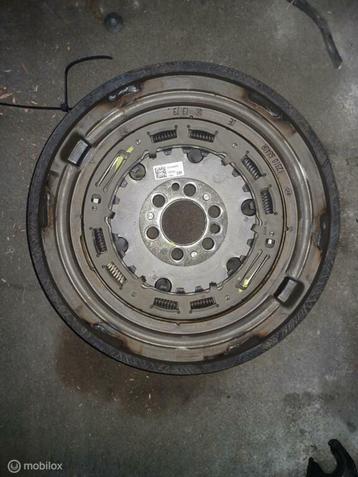 Massavliegwiel Renault Captur I ('13-'19) 123106840r dc4019 beschikbaar voor biedingen