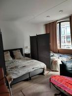 BED(used) AND MATRAS ON SALE, Huis en Inrichting, Slaapkamer | Bedden, Nieuw, Twijfelaar, Hout, 140 cm