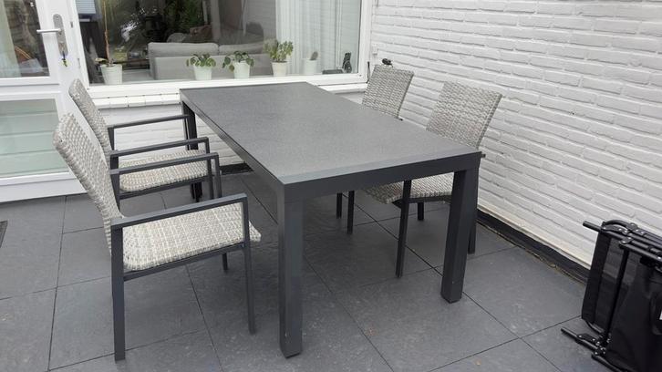 Hartman tuintafel, Tuin en Terras, Tuinsets en Loungesets, Zo goed als nieuw, Aluminium, Stoel, Ophalen