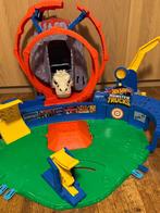 Hotwheels Monstertruck T Rex vulkaan racebaan, Ophalen, Zo goed als nieuw, Elektrisch, Hot Wheels