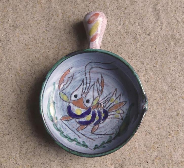 Vallauris schaaltje garnaal kreeft tapas serveerschaaltje, Huis en Inrichting, Keuken | Servies, Gebruikt, Schaal of Schalen, Overige stijlen