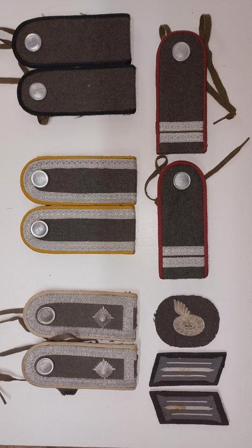 partij van Vroege DDR NVA emblemen, Verzamelen, Militaria | Algemeen, Landmacht, Embleem of Badge, Duitsland, Verzenden