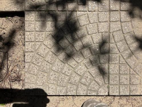 Gratis Tegels – Pak Nu Je Kans!, Tuin en Terras, Tegels en Klinkers, Gebruikt, Terrastegels, Beton, 10 m² of meer, Ophalen