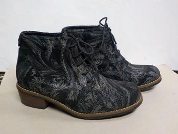 Leuke veterboot Wolky maat 39 beschikbaar voor biedingen