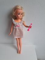 Nachthemd met bloem in vaas voor barbie sindy fleur excl pop, Ophalen of Verzenden, Gebruikt, Kleertjes