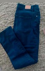 mooi broekje maat 42 als nieuw, Kleding | Dames, Spijkerbroeken en Jeans, Blauw, Ophalen of Verzenden, Zo goed als nieuw, W33 - W36 (confectie 42/44)
