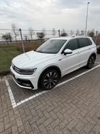 VW TIGUAN 2.0 TSI 4MOTION 3X R-LINE 220PK PEARL WIT, 4 cilinders, 1984 cc, 2500 kg, Wit