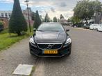 Volvo V40 CC 2.0 T3 152PK 2018 Zwart, Auto's, Volvo, Voorwielaandrijving, 65 €/maand, Zwart, Zwart