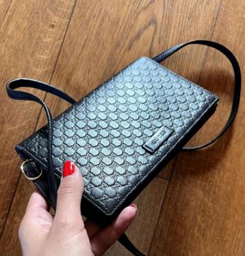 Gucci tas wallet on a chain beschikbaar voor biedingen