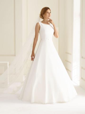 Trouwjurk Sample Sale Bianco Evento – IMPERIA | beschikbaar voor biedingen