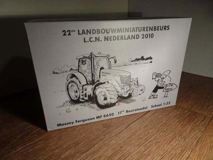 Te koop Siku Massey Ferguson 8650 LCN beursmodel 2010., Hobby en Vrije tijd, Modelauto's | 1:32, Zo goed als nieuw, Tractor of Landbouw