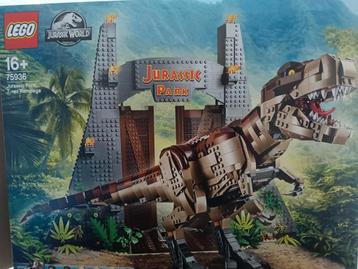  Lego 75936 Jurassic World / Park T. Rex Rampage  beschikbaar voor biedingen